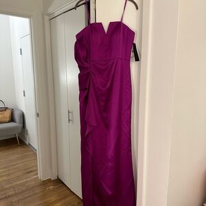 Aidan Mattox Strapless Sweetheart Gown